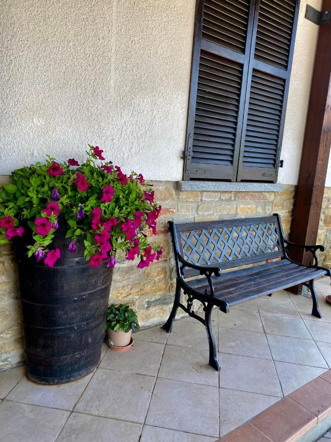 Agriturismo Pian Del Duca Vesime Εξωτερικό φωτογραφία